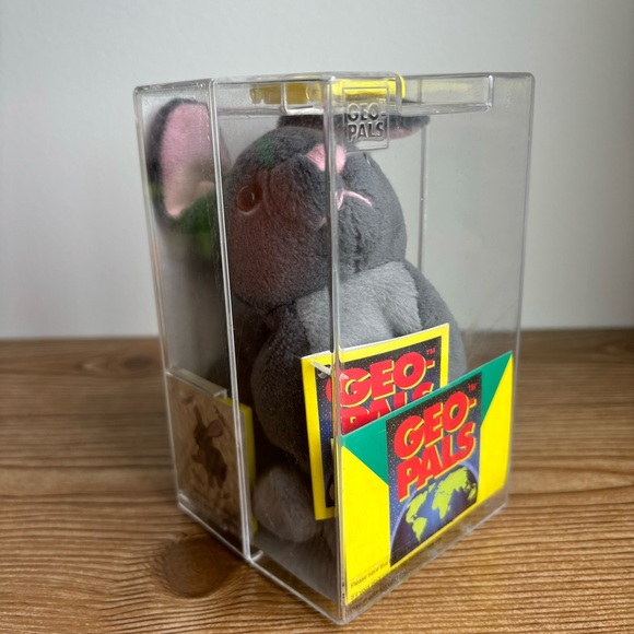 Geo Pals “Racer” Grey Rabbit - Picture 2 of 11